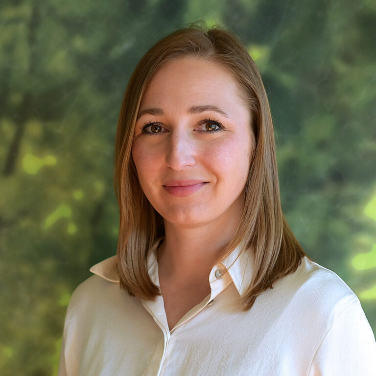Portrait Christina Götz, Mitarbeiterin KFB